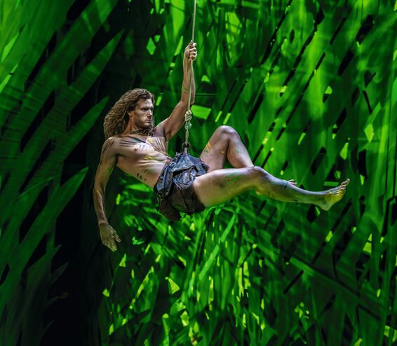 Stuttgarts neuer Dschungel: Disneys Musical TARZAN® feiert Premiere im Stage Palladium Theater